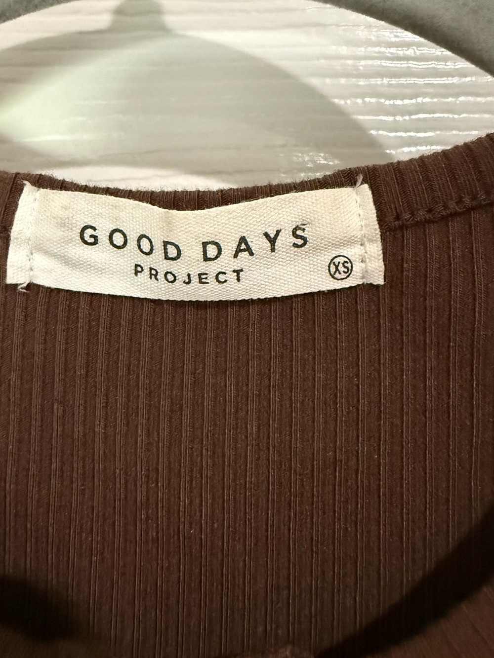 Brown Ribbed Button-Front Tank - Picture 3 of 4